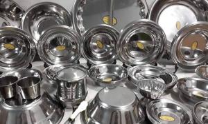 صحون أدوات مطابخ